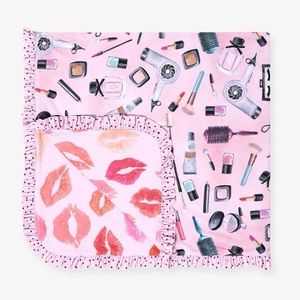 Posh Peanut Beauty Salon Luxette Patoo NIB